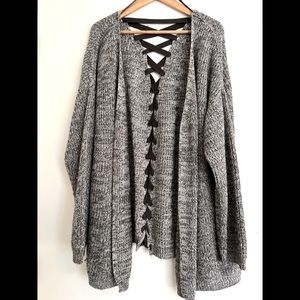 Dex: Crisscross Back Cardigan
Good pre-owned condition
